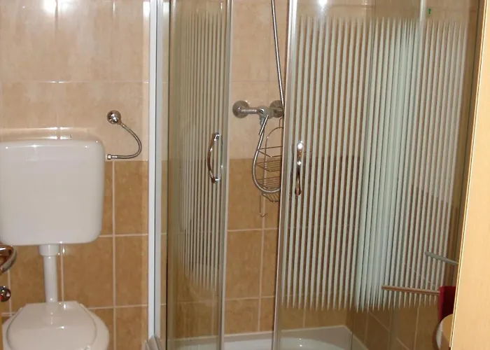 Denis Panzio Es Etterem Hotell 3*